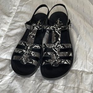 Corky’s sandals size 9